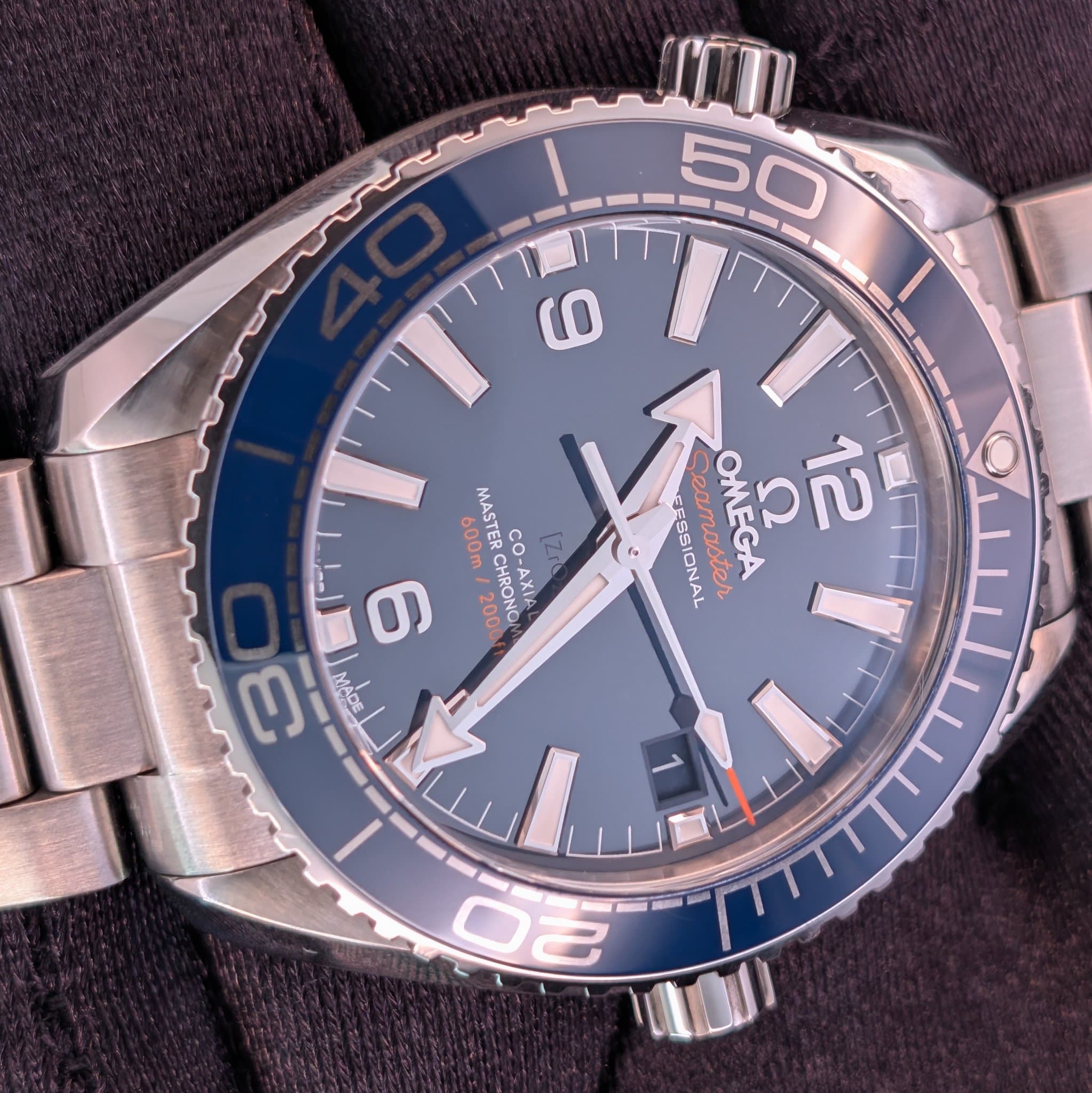 Omega Seamaster Planet Ocean (Ref. 215.30.40.20.03.001) — photo 2
