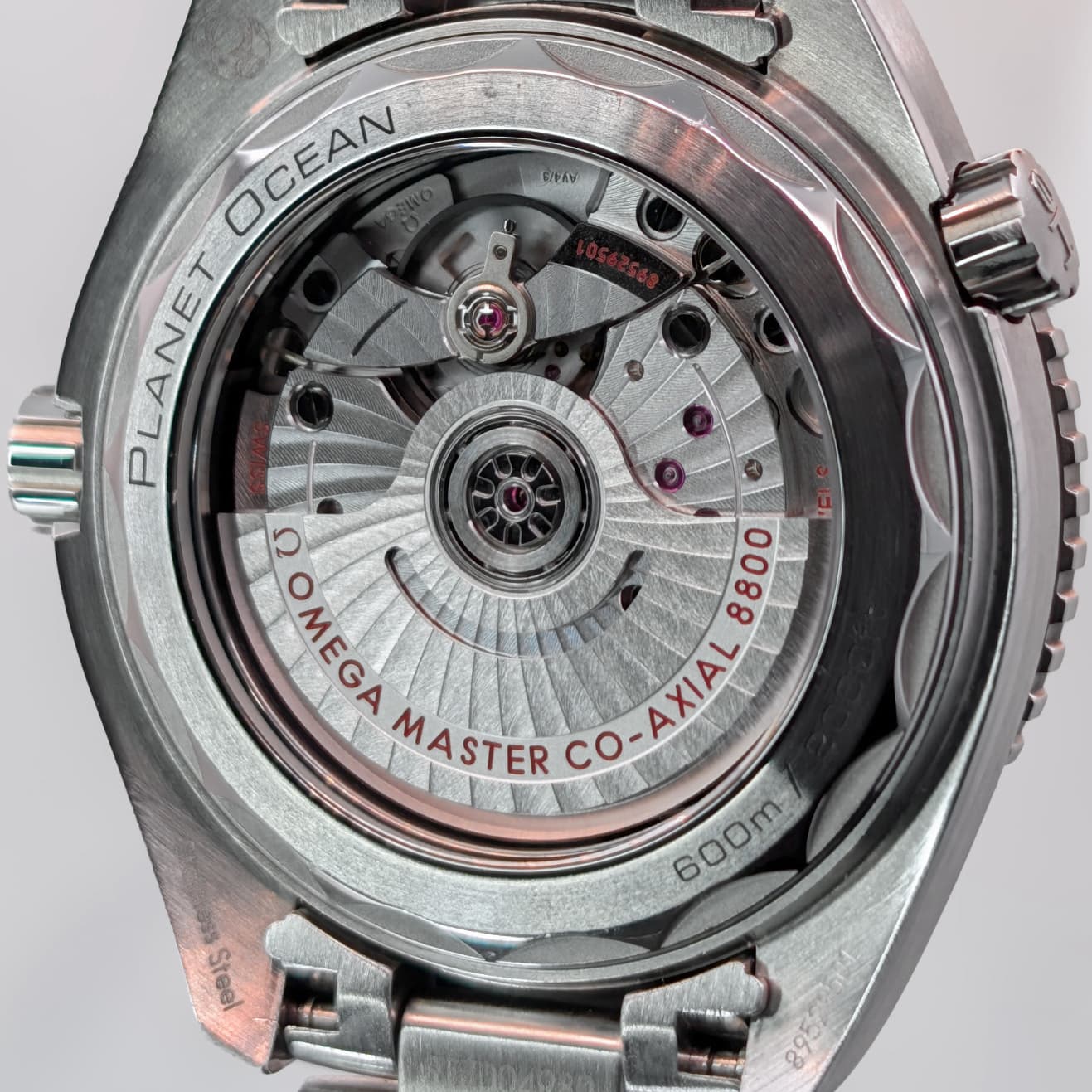 Omega Seamaster Planet Ocean (Ref. 215.30.40.20.03.001) — photo 6